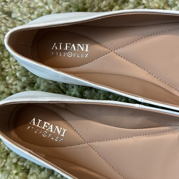 Alfani shoes. Step n Flex - Picture 4 of 5